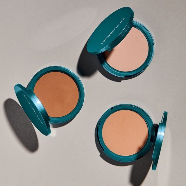 Colorescience Natural Finish Pressed Foundation | Пресована пудра SPF 20 402102101  фото