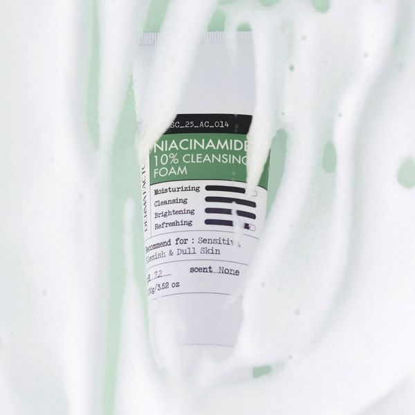 Derma Factory Niacinamide 10% Cleansing Foam Освіжаюча та освітлююча пінка з ніацинамідом 100г DF117 фото